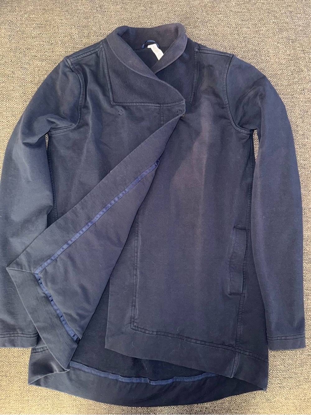Preowned Lululemon Athletica Women Navy Jacket size 4